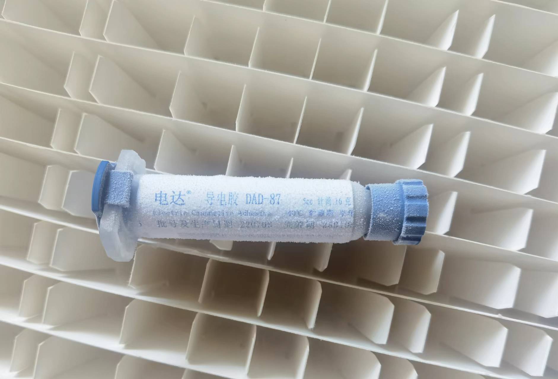 上海塑料所固晶导电银胶电达DAD-87