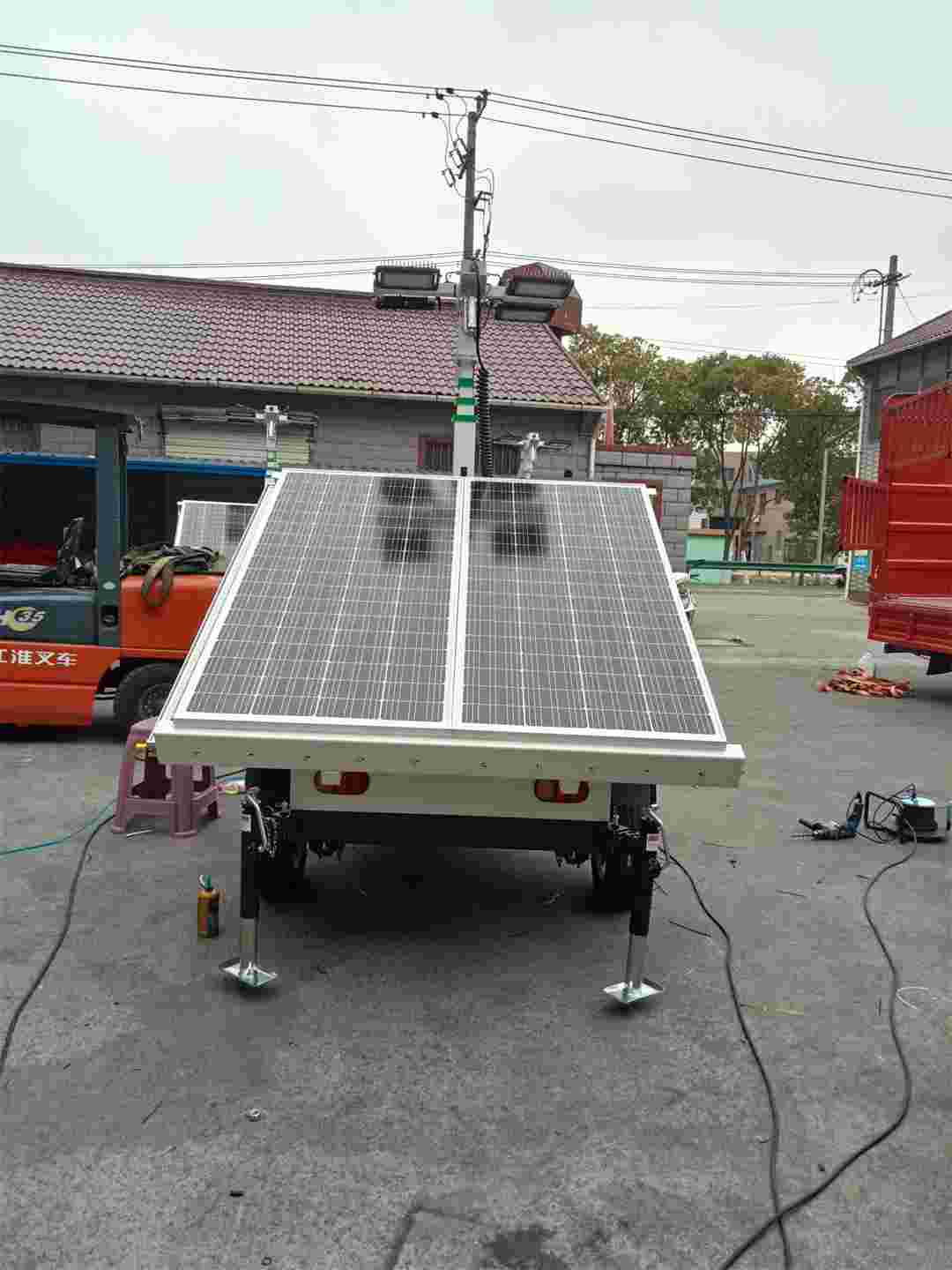 移动式太阳能拖车光伏储能系统照明装置