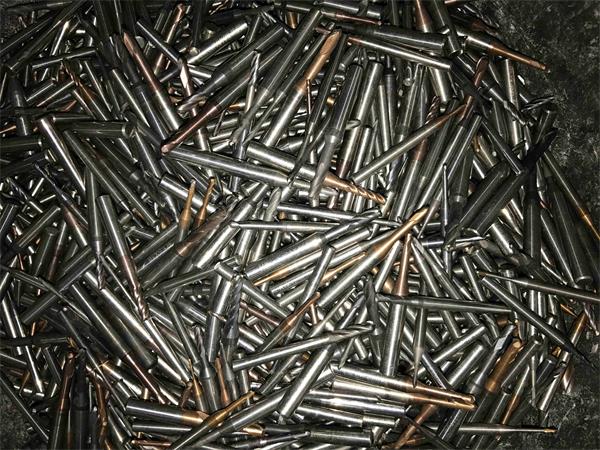 株洲求购新旧钨钢铣刀回收PCB锣刀收钻头